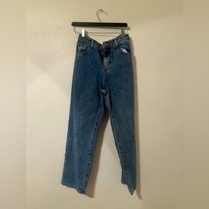 Light Blue Wash Basic Low Rise Baggy Boyfriend Jeans